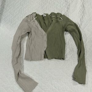 Garage half white half green button up crop top